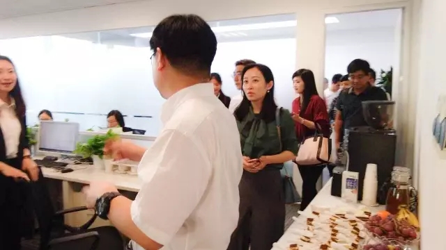 长江商学院EMBA活动走进盛诺一家.webp (13).jpg 长江商学院EMBA活动走进盛诺一家.webp (13).jpg